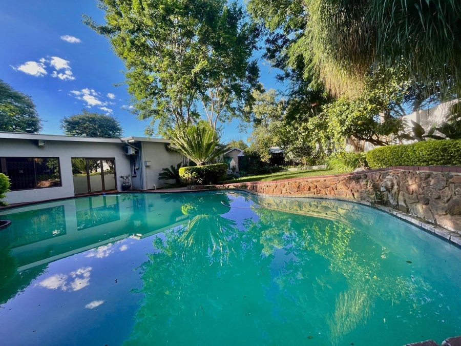 To Let 4 Bedroom Property for Rent in Protea Park North West